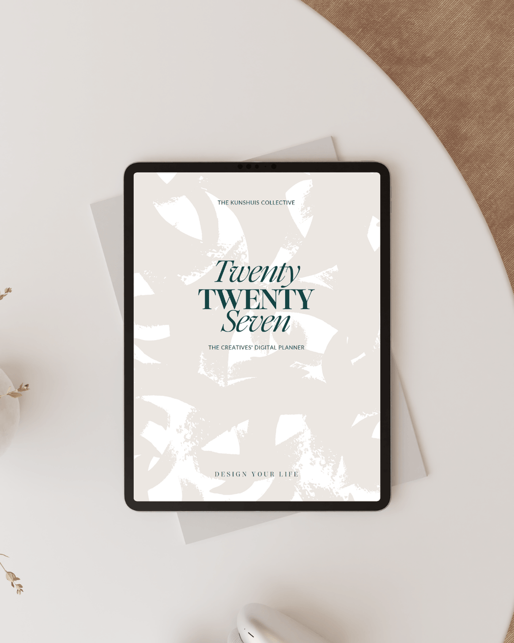 The Creatives’ Digital Planner 2027 – Dated Daily & Weekly Hyperlinked PDF Planner for Goodnotes + Sticker Pack